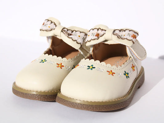 Floral Embroidered Mary Jane Shoes