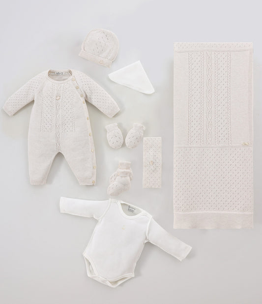 Set de recién nacido para niño de 7 piezas color blanco - Babies Heaven